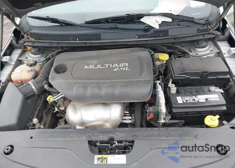 2015 Chrysler 200 Limited из США, поврежденный, VIN 1C3CCCAB4FN622168